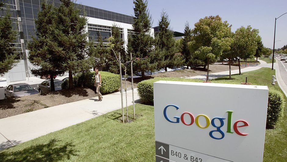 Hombre ataca sede de Google